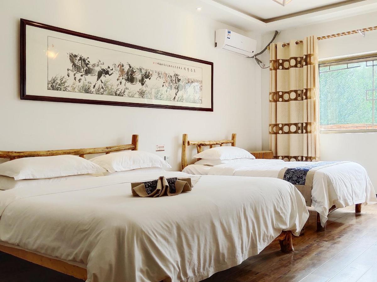 Dunhuang Silk Yododo Inn Exterior photo
